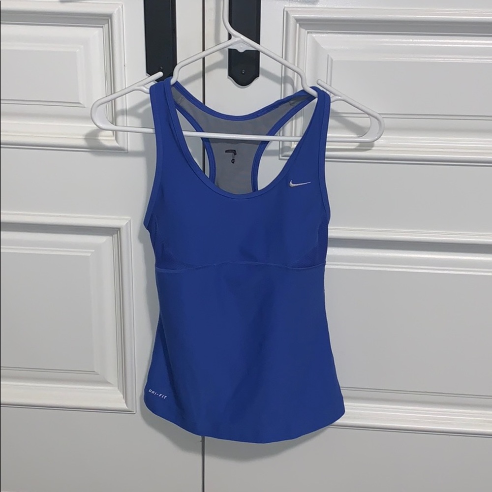 Nike workout tank top